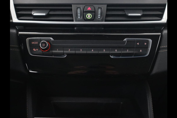 BMW 2 Serie Active Tourer 225xe iPerformance Luxury Line | Panoramadak | Leder  | Head-Up | Camera | Keyless | Navigatie | Park Assist | Adaptief LED