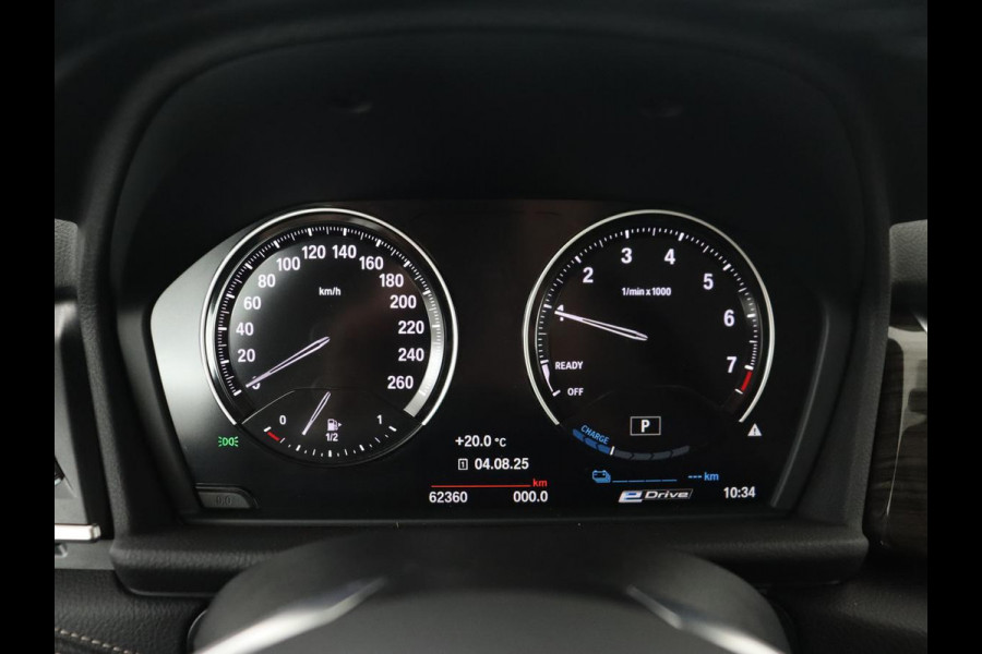 BMW 2 Serie Active Tourer 225xe iPerformance Luxury Line | Panoramadak | Leder  | Head-Up | Camera | Keyless | Navigatie | Park Assist | Adaptief LED