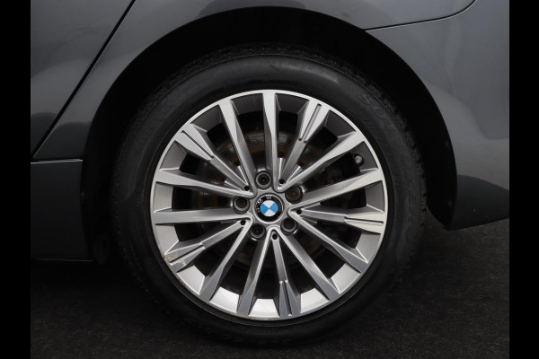 BMW 2 Serie Active Tourer 225xe iPerformance Luxury Line | Panoramadak | Leder  | Head-Up | Camera | Keyless | Navigatie | Park Assist | Adaptief LED
