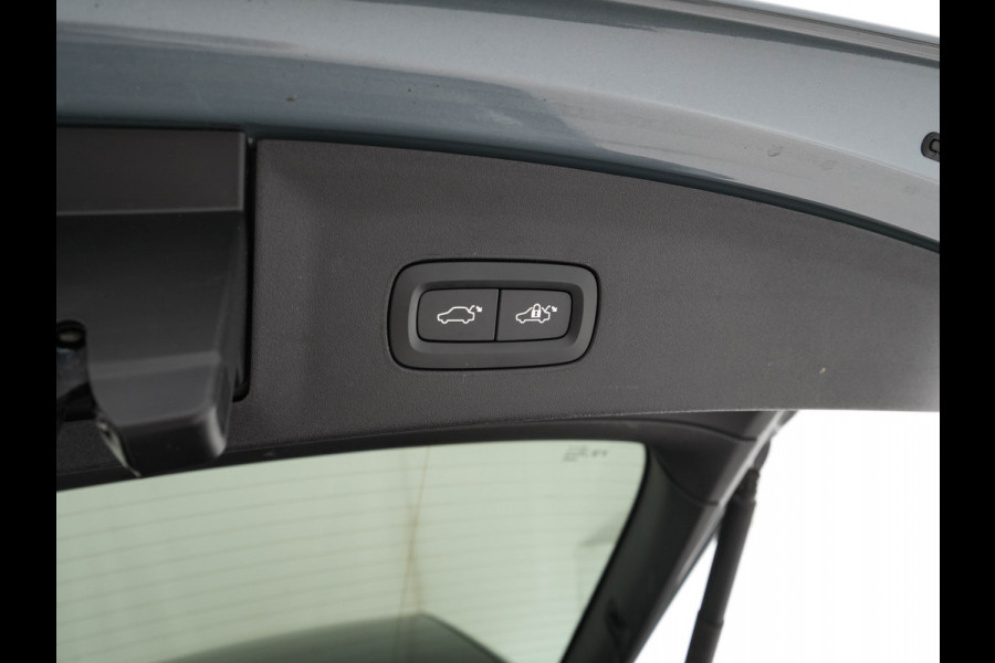 Polestar 2 Long Range Dual Motor Launch Edition 78kWh [ 3-Fase ] (INCL-BTW) *PANO | NAVI-FULLMAP | FULL-LED | ADAPTIVE-CRUISE | BLIND-SPOT | KEYLESS | LANE-ASSIST | DIGI-COCKPIT | CARPLAY | DAB+ | HEATED-COMFORTSEATS | ECC | MEMORY-PACK | PDC | 20''ALU*