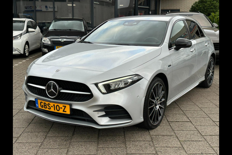 Mercedes-Benz A-Klasse 250 e Business Solution Luxury Limited / AMG -PAKKET