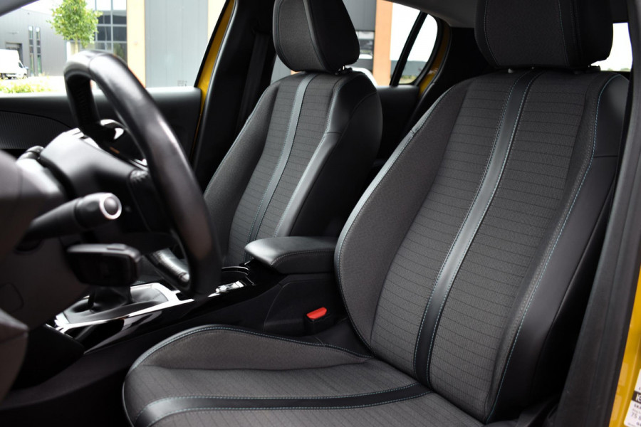 Peugeot 208 1.2 PureTech 100PK Allure | Panodak | Carplay | Keyless | Incl. garantie