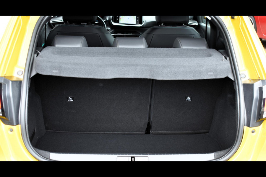 Peugeot 208 1.2 PureTech 100PK Allure | Panodak | Carplay | Keyless | Incl. garantie