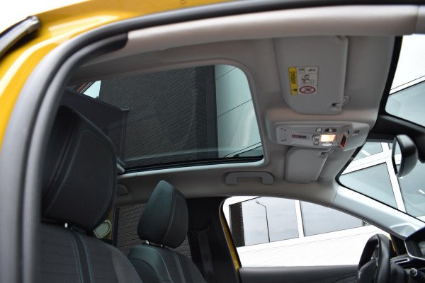 Peugeot 208 1.2 PureTech 100PK Allure | Panodak | Carplay | Keyless | Incl. garantie