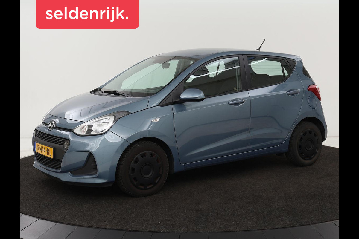 Hyundai i10 1.0i Comfort | Automaat | Airco | 5-persoons | Elektrische ramen | Radio Hyundai i10 1.0i Comfort | Automaat | Airco | 5-persoons | Elektrische ramen | Radio
