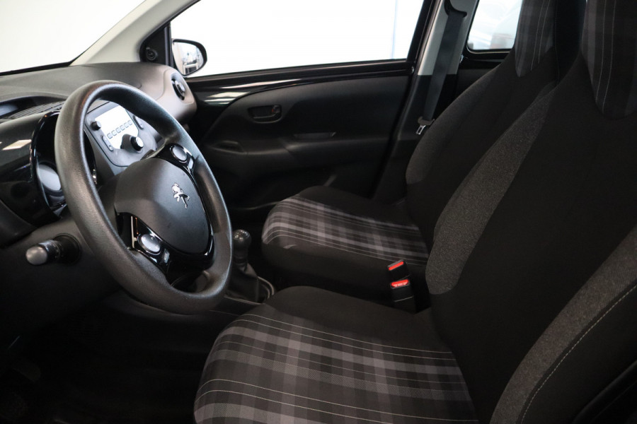 Peugeot 108 1.0 e-VTi Active 5-Drs. Airco