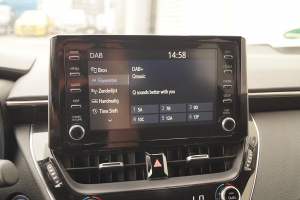 Toyota Corolla Touring Sports 2.0 Hybrid Business Plus -ECC-CAM-