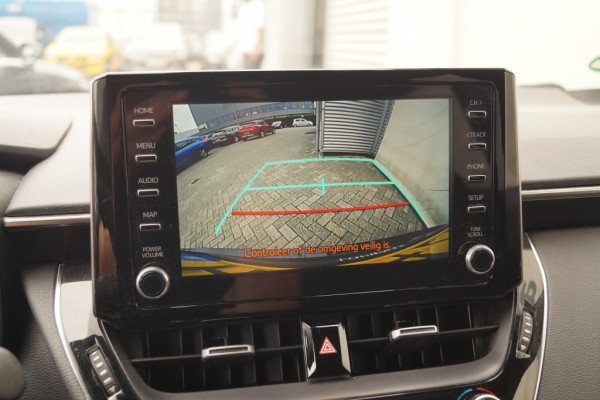 Toyota Corolla Touring Sports 2.0 Hybrid Business Plus -ECC-CAM-