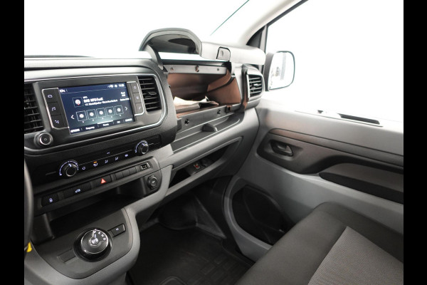 Opel Vivaro 145pk L3H1 Automaat Navigate Trekhaak Cruise control Apple Carplay Camera