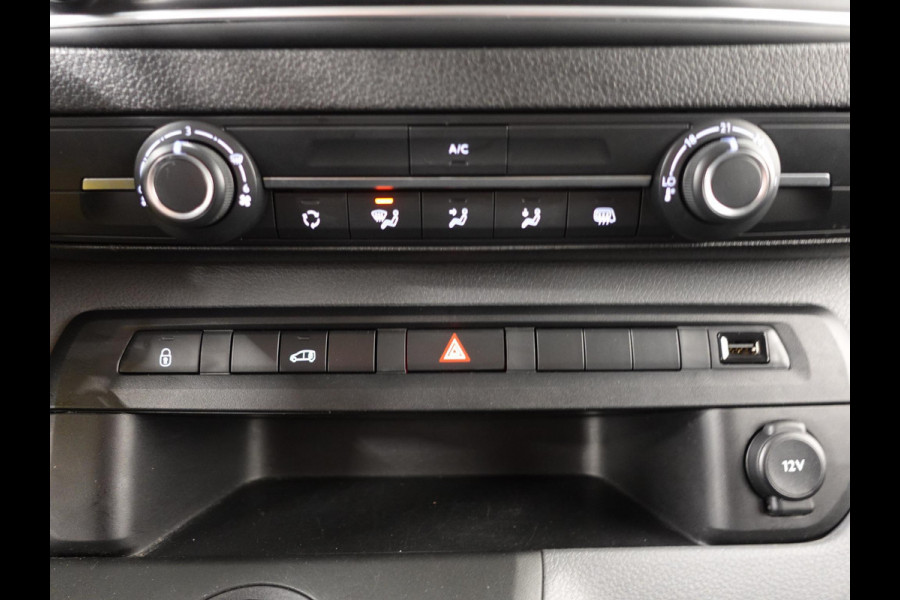 Opel Vivaro 145pk L3H1 Automaat Navigate Trekhaak Cruise control Apple Carplay Camera