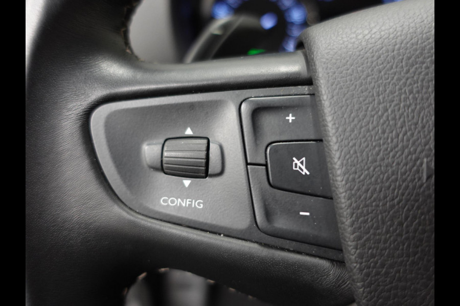 Opel Vivaro 145pk L3H1 Automaat Navigate Trekhaak Cruise control Apple Carplay Camera