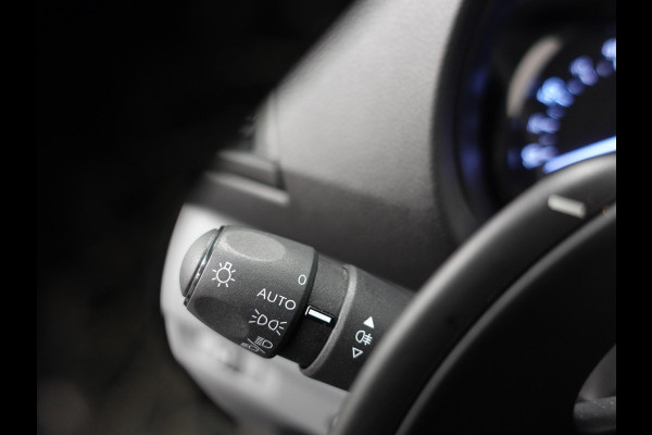 Opel Vivaro 145pk L3H1 Automaat Navigate Trekhaak Cruise control Apple Carplay Camera