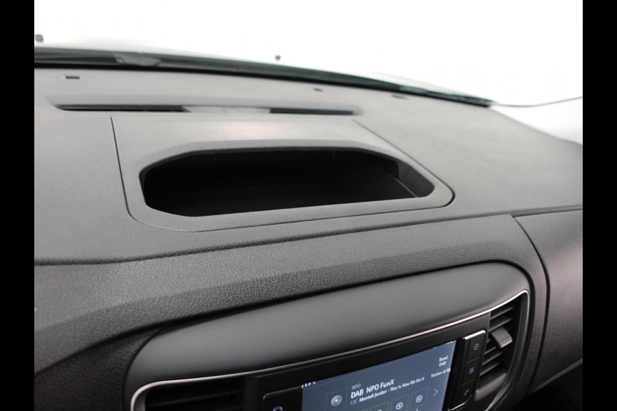 Opel Vivaro 145pk L3H1 Automaat Navigate Trekhaak Cruise control Apple Carplay Camera