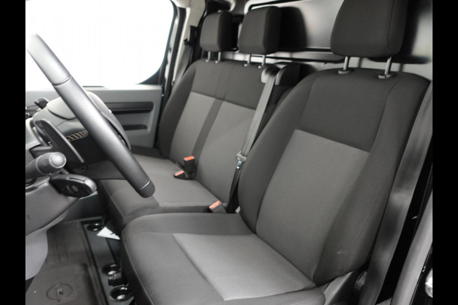 Opel Vivaro 145pk L3H1 Automaat Navigate Trekhaak Cruise control Apple Carplay Camera