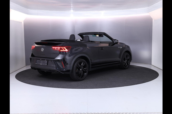 Volkswagen T-Roc 1.5 TSI Cabrio R-Line 150 pk Automaat (DSG) | Navigatie | Parkeersensoren (Park assist) | Achteruitrijcamera | Windscherm | Stoelverwarming | Black Style pakket | R-Line |
