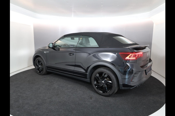 Volkswagen T-Roc 1.5 TSI Cabrio R-Line 150 pk Automaat (DSG) | Navigatie | Parkeersensoren (Park assist) | Achteruitrijcamera | Windscherm | Stoelverwarming | Black Style pakket | R-Line |