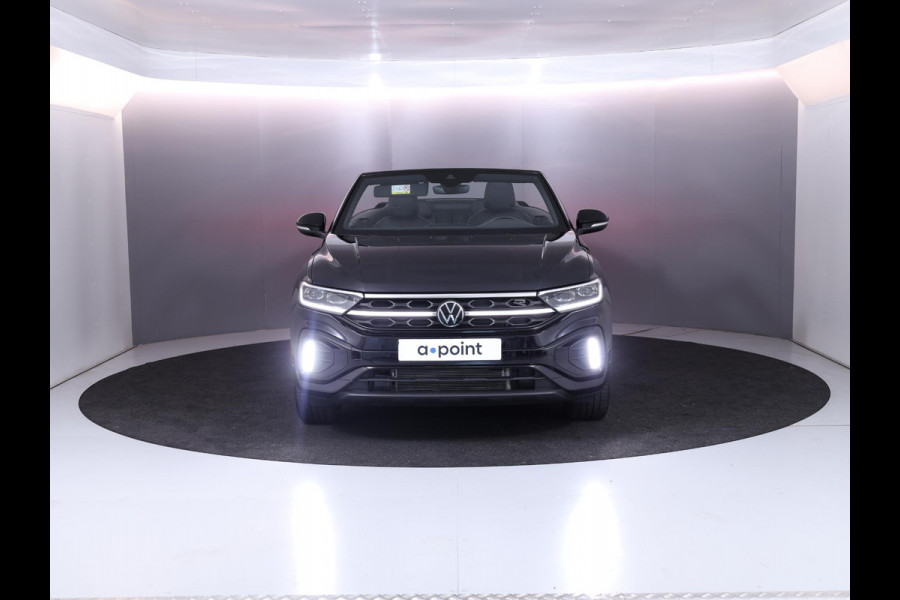 Volkswagen T-Roc 1.5 TSI Cabrio R-Line 150 pk Automaat (DSG) | Navigatie | Parkeersensoren (Park assist) | Achteruitrijcamera | Windscherm | Stoelverwarming | Black Style pakket | R-Line |