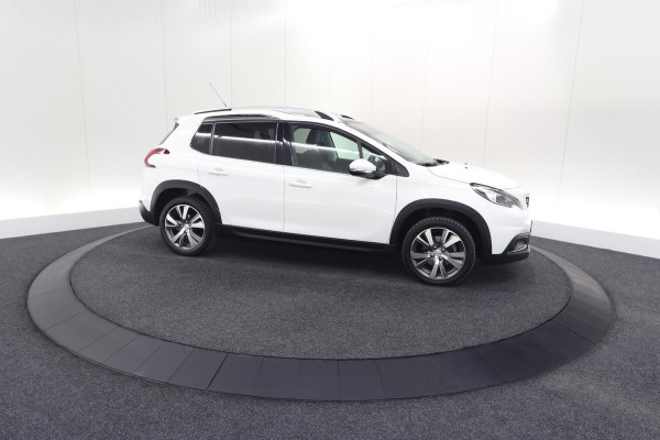 Peugeot 2008 PureTech 110 EAT6 Allure | Trekhaak | Camera | Panoramadak | Apple Carplay