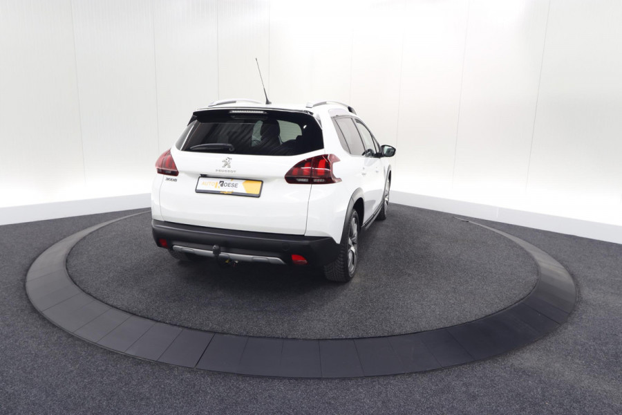 Peugeot 2008 PureTech 110 EAT6 Allure | Trekhaak | Camera | Panoramadak | Apple Carplay