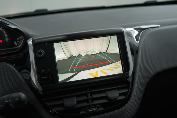 Peugeot 2008 PureTech 110 EAT6 Allure | Trekhaak | Camera | Panoramadak | Apple Carplay