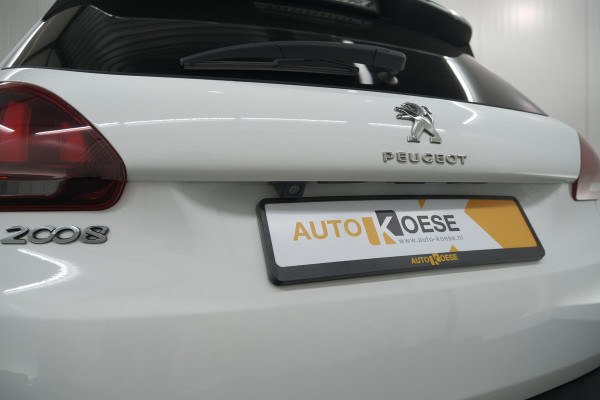 Peugeot 2008 PureTech 110 EAT6 Allure | Trekhaak | Camera | Panoramadak | Apple Carplay
