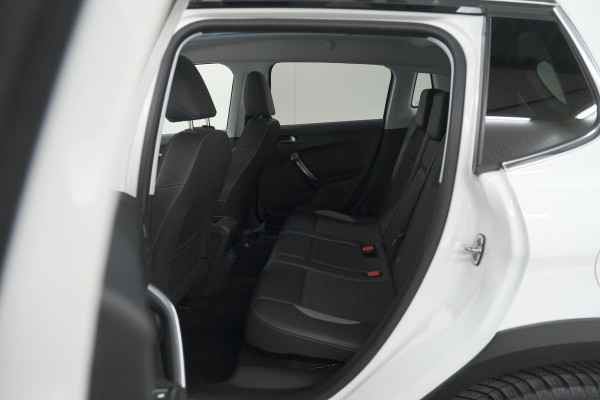 Peugeot 2008 PureTech 110 EAT6 Allure | Trekhaak | Camera | Panoramadak | Apple Carplay