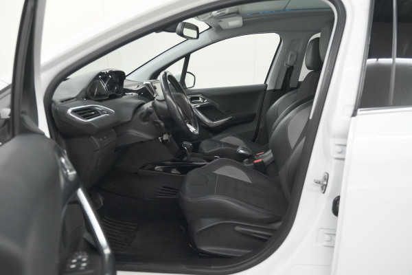 Peugeot 2008 PureTech 110 EAT6 Allure | Trekhaak | Camera | Panoramadak | Apple Carplay