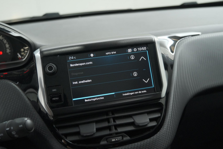 Peugeot 2008 PureTech 110 EAT6 Allure | Trekhaak | Camera | Panoramadak | Apple Carplay