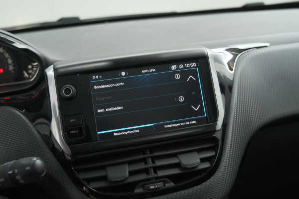 Peugeot 2008 PureTech 110 EAT6 Allure | Trekhaak | Camera | Panoramadak | Apple Carplay