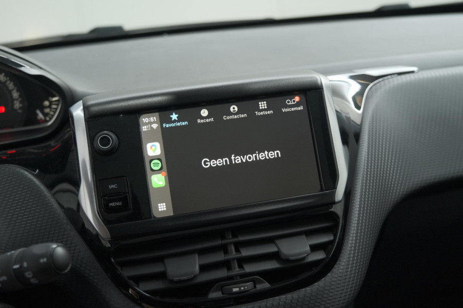 Peugeot 2008 PureTech 110 EAT6 Allure | Trekhaak | Camera | Panoramadak | Apple Carplay