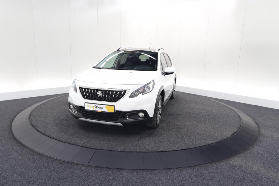 Peugeot 2008 PureTech 110 EAT6 Allure | Trekhaak | Camera | Panoramadak | Apple Carplay