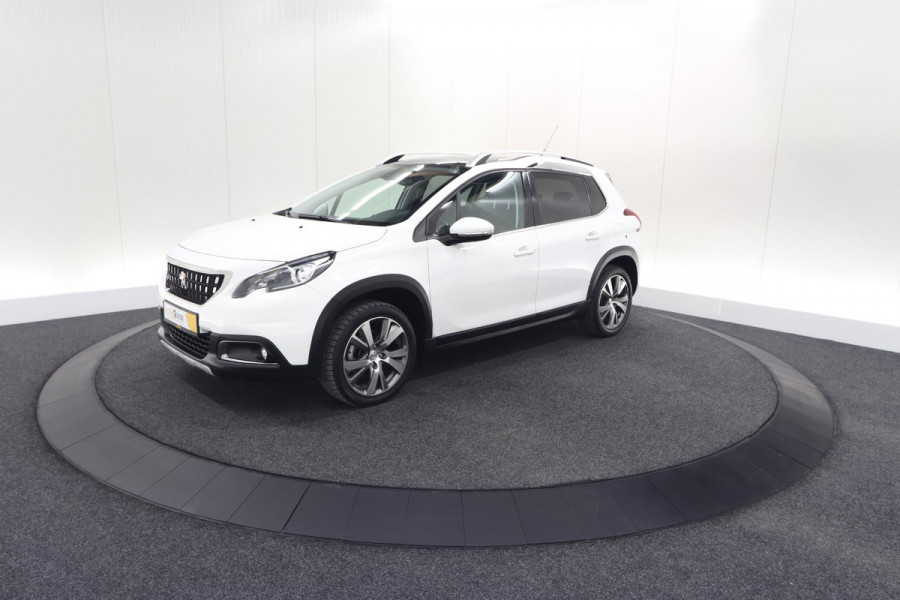 Peugeot 2008 PureTech 110 EAT6 Allure | Trekhaak | Camera | Panoramadak | Apple Carplay