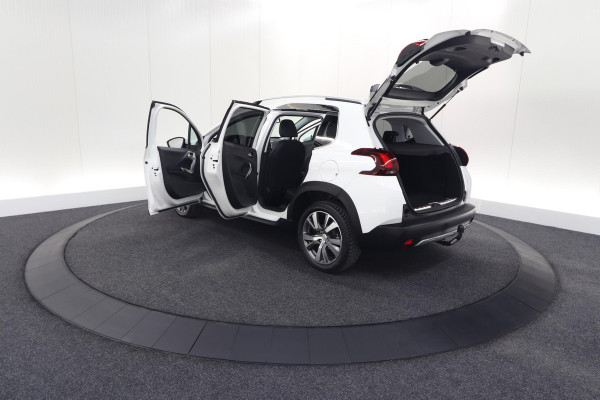 Peugeot 2008 PureTech 110 EAT6 Allure | Trekhaak | Camera | Panoramadak | Apple Carplay