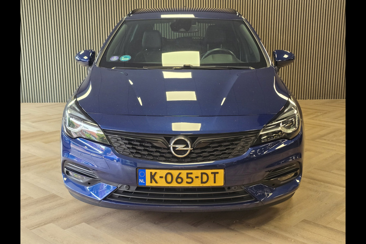 Opel Astra Sports Tourer 1.2 Ultimate TREKHAAK CAMERA PARKEERSENSOREN NAVI DAB+ LANE ASSIST STOELVERWARMING STUURVERWARMING