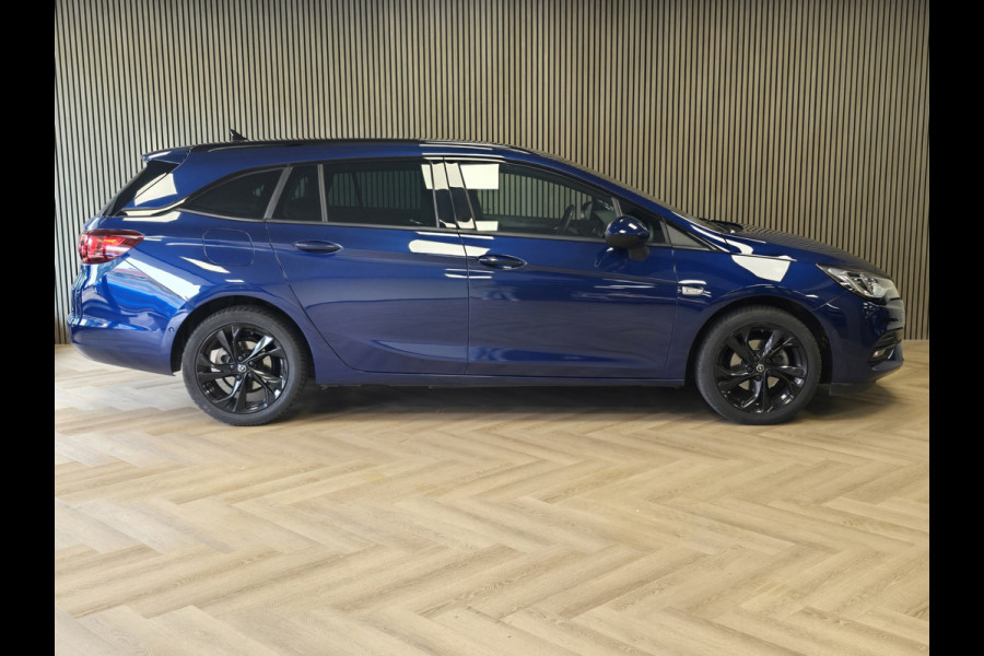 Opel Astra Sports Tourer 1.2 Ultimate TREKHAAK CAMERA PARKEERSENSOREN NAVI DAB+ LANE ASSIST STOELVERWARMING STUURVERWARMING