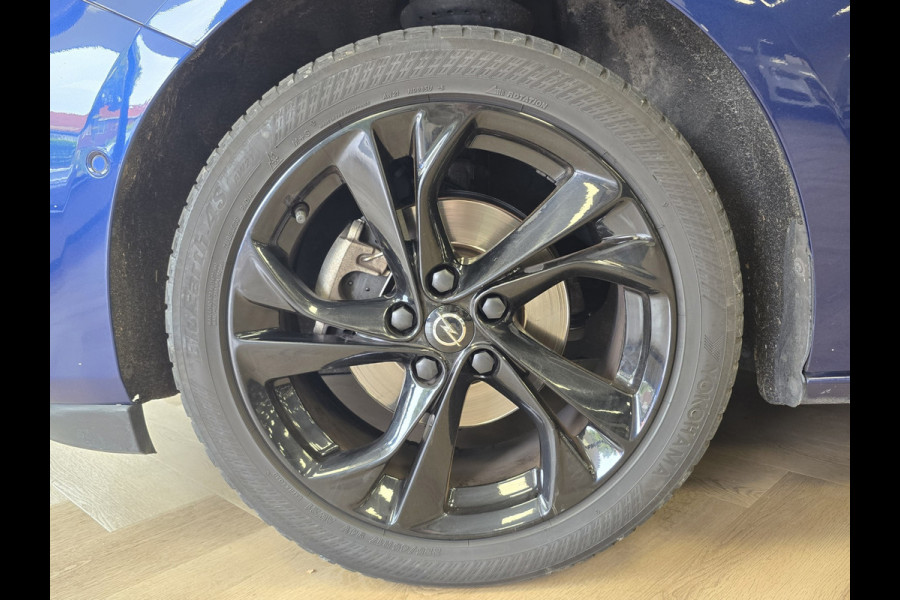 Opel Astra Sports Tourer 1.2 Ultimate TREKHAAK CAMERA PARKEERSENSOREN NAVI DAB+ LANE ASSIST STOELVERWARMING STUURVERWARMING