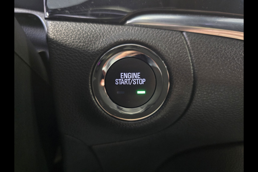 Opel Astra Sports Tourer 1.2 Ultimate TREKHAAK CAMERA PARKEERSENSOREN NAVI DAB+ LANE ASSIST STOELVERWARMING STUURVERWARMING