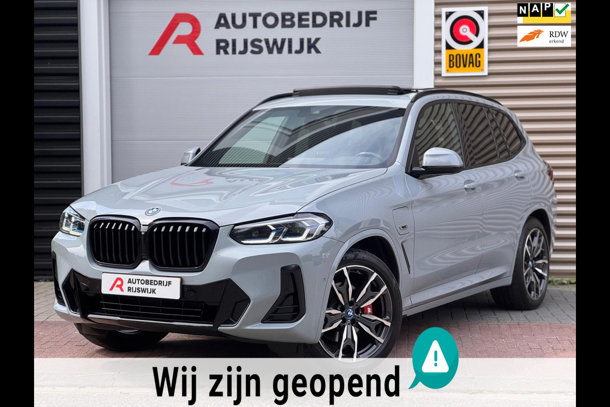 BMW X3 XDrive30e High Executive Pano/HuD/Sfeer/Dodehoek BMW X3 XDrive30e High Executive Pano/HuD/Sfeer/Dodehoek