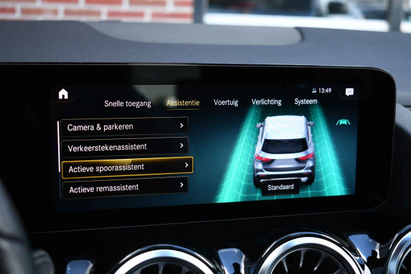Mercedes-Benz GLA 250 e AMG Pano Night Camera
