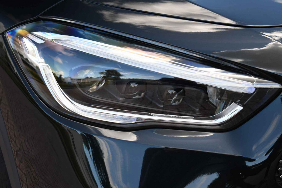 Mercedes-Benz GLA 250 e AMG Pano Night Camera