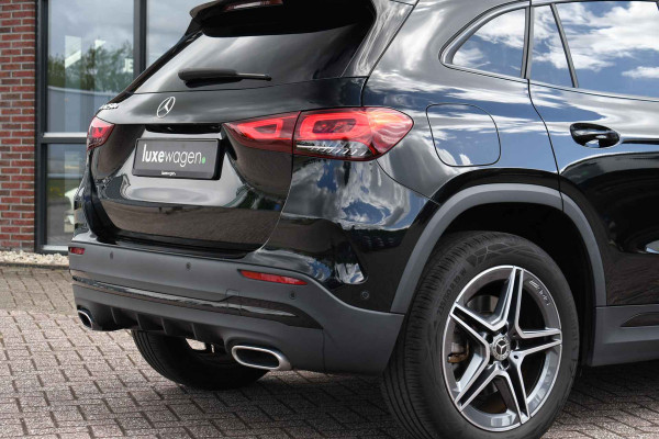 Mercedes-Benz GLA 250 e AMG Pano Night Camera
