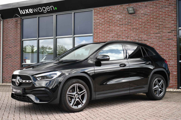 Mercedes-Benz GLA 250 e AMG Pano Night Camera