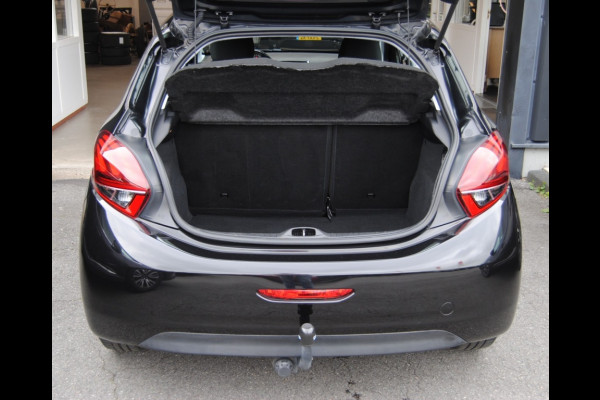 Peugeot 208 1.2 PureTech Active || Apple Carplay!