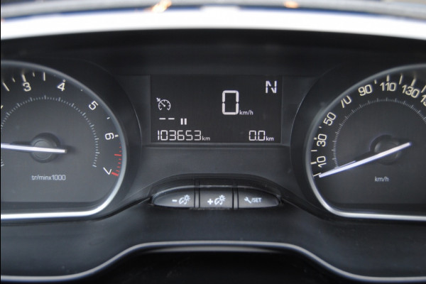 Peugeot 208 1.2 PureTech Active || Apple Carplay!