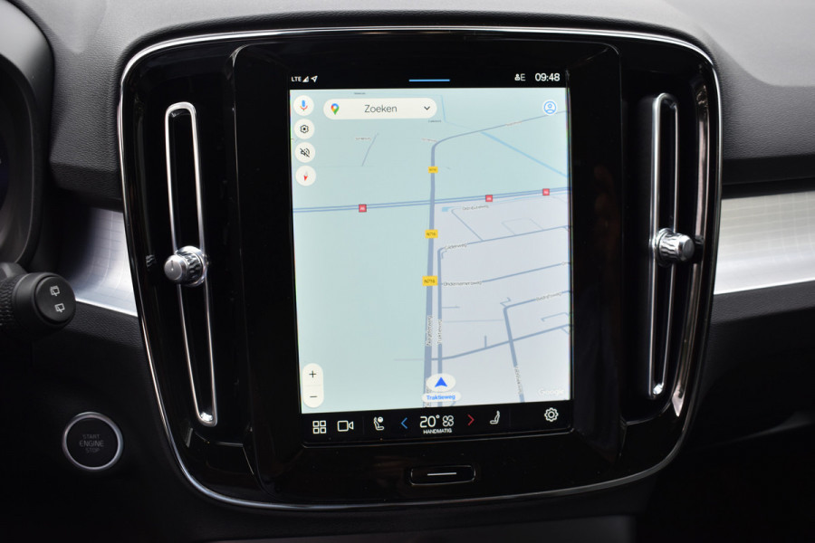 Volvo XC40 2.0 B4 Plus Dark Blis | ACC | Harman&Kardon | keyless |Park Assist | Verwarmbare voorruit  | Trekhaak