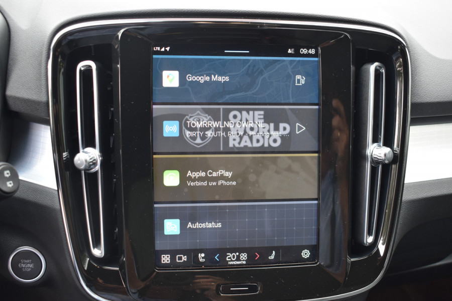 Volvo XC40 2.0 B4 Plus Dark Blis | ACC | Harman&Kardon | keyless |Park Assist | Verwarmbare voorruit  | Trekhaak