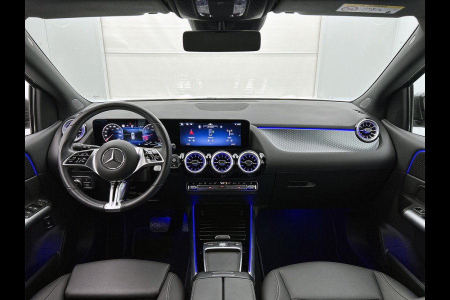 Mercedes-Benz B-Klasse 180 Star Edition Luxury Line | Achteruitrijcamera | Sfeerverlichting | Stoelverwarming |Trekhaak | Keyless Entry | Inclusief 24 maanden MB Certified garantie voor Europa.