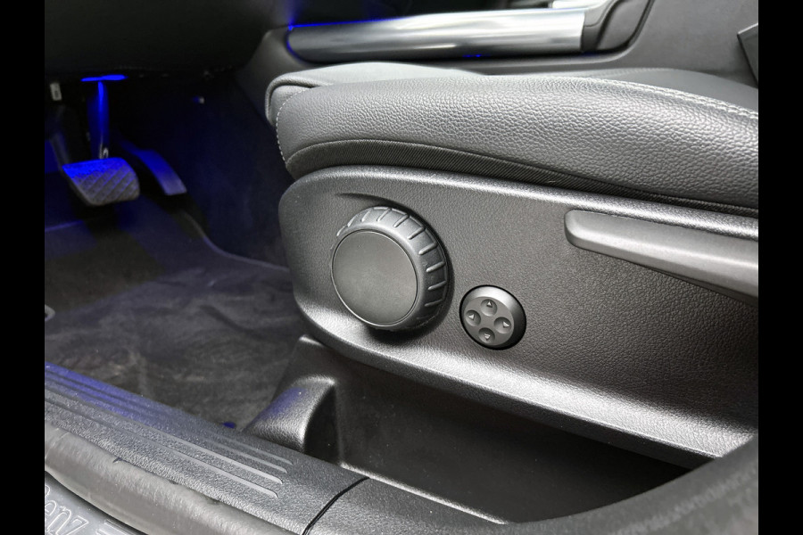 Mercedes-Benz B-Klasse 180 Star Edition Luxury Line | Achteruitrijcamera | Sfeerverlichting | Stoelverwarming |Trekhaak | Keyless Entry | Inclusief 24 maanden MB Certified garantie voor Europa.