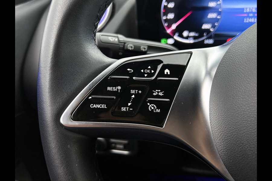 Mercedes-Benz B-Klasse 180 Star Edition Luxury Line | Achteruitrijcamera | Sfeerverlichting | Stoelverwarming |Trekhaak | Keyless Entry | Inclusief 24 maanden MB Certified garantie voor Europa.