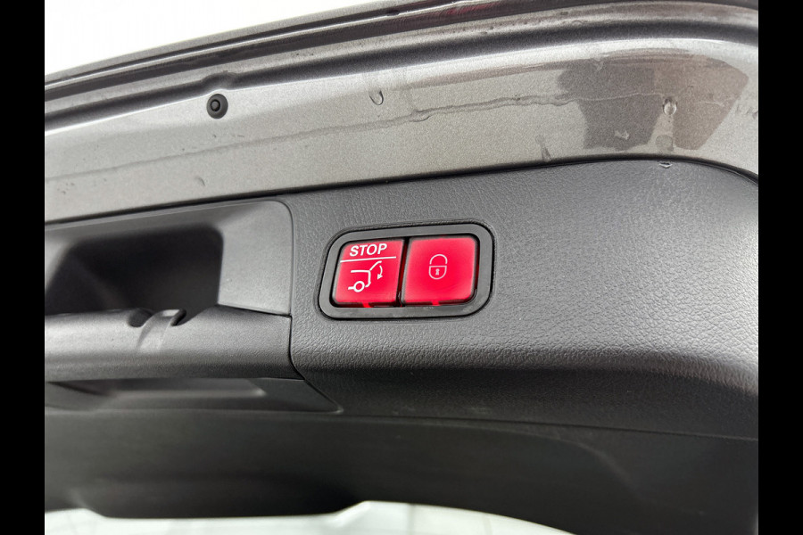 Mercedes-Benz B-Klasse 180 Star Edition Luxury Line | Achteruitrijcamera | Sfeerverlichting | Stoelverwarming |Trekhaak | Keyless Entry | Inclusief 24 maanden MB Certified garantie voor Europa.